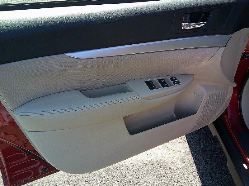Subaru Outback 2.5i Premium 2014