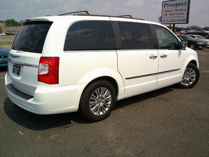 Chrysler Town & Country Limited Platinum 2015