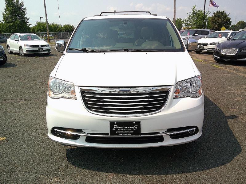 Chrysler Town & Country Limited Platinum 2015