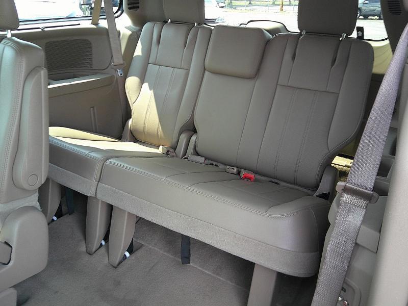 Chrysler Town & Country Limited Platinum 2015