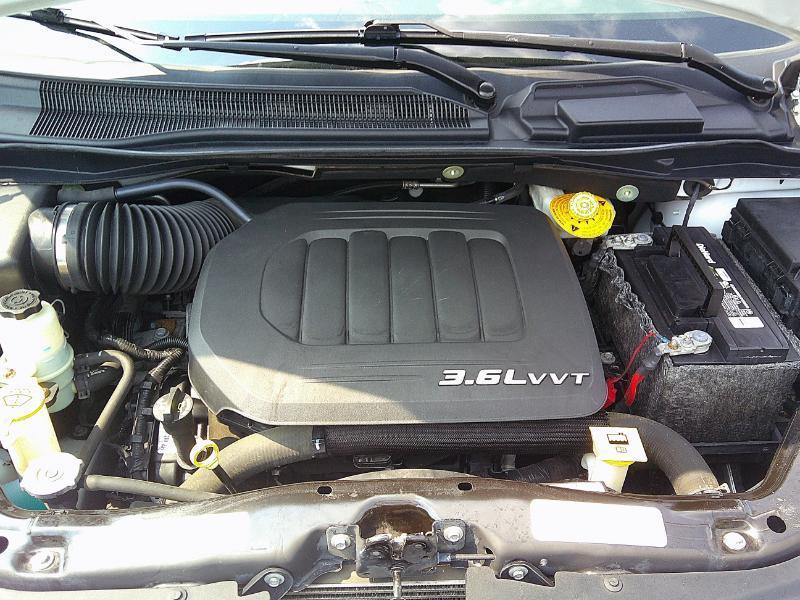 Chrysler Town & Country Limited Platinum 2015