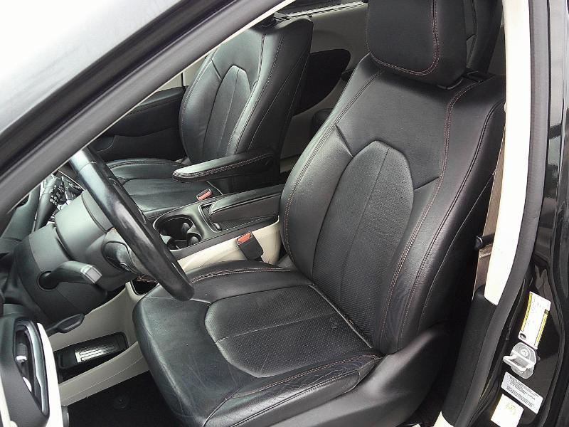 Chrysler Pacifica Touring-L Plus 2017
