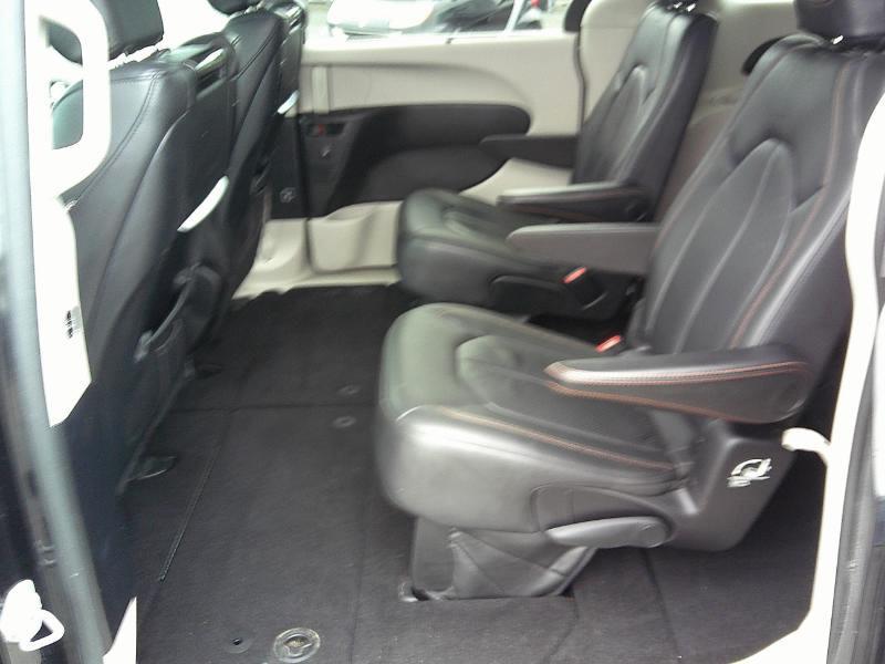 Chrysler Pacifica Touring-L Plus 2017
