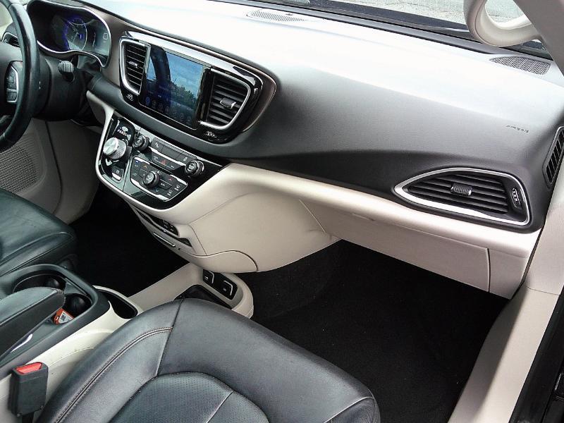 Chrysler Pacifica Touring-L Plus 2017