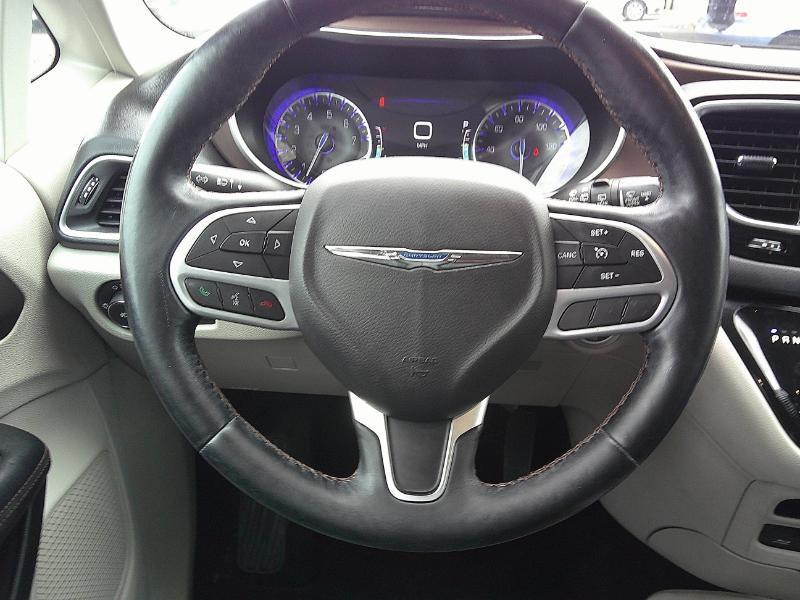 Chrysler Pacifica Touring-L Plus 2017