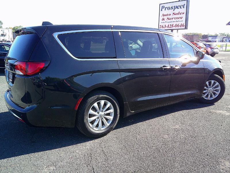 Chrysler Pacifica Touring Plus 2019