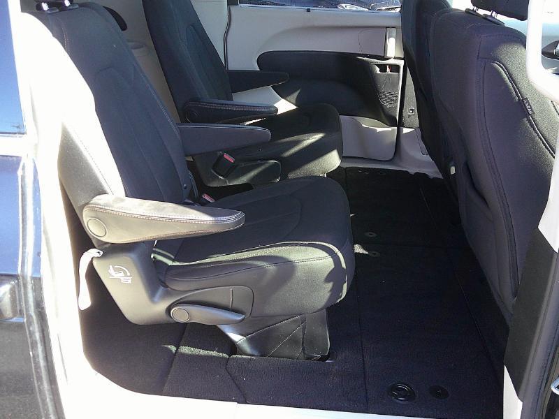 Chrysler Pacifica Touring Plus 2019