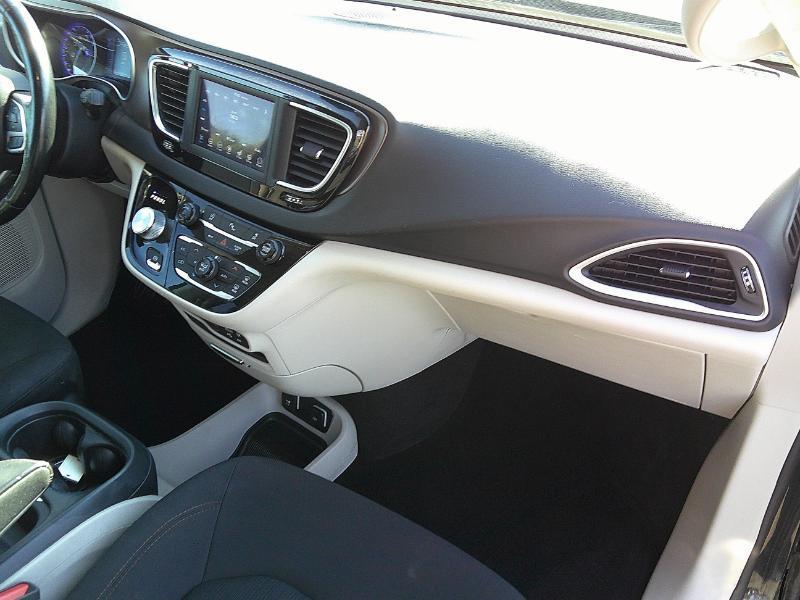 Chrysler Pacifica Touring Plus 2019
