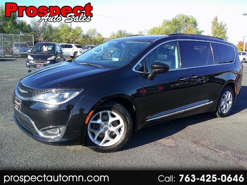 2017 Chrysler Pacifica Touring Plus