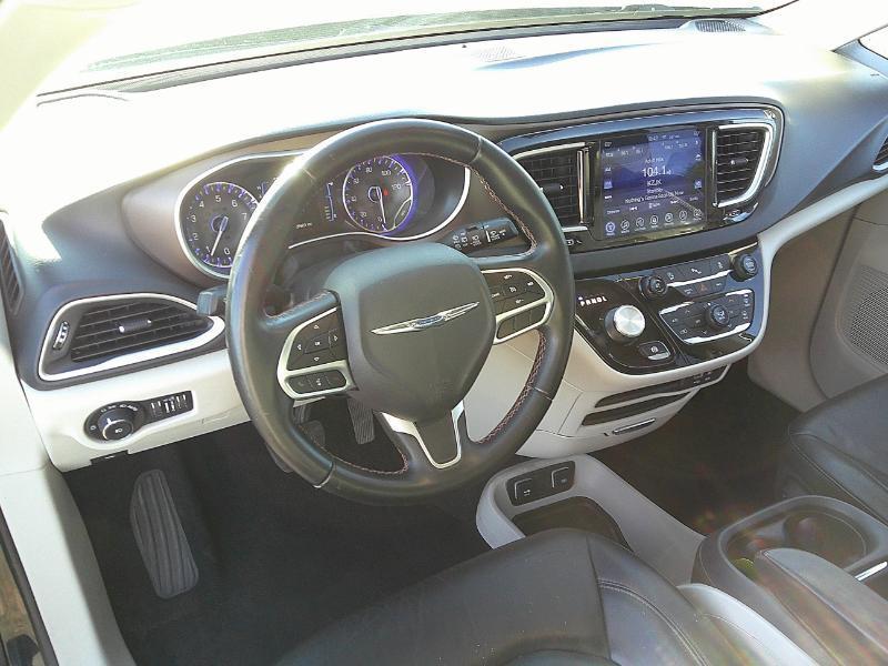 Chrysler Pacifica Touring Plus 2017