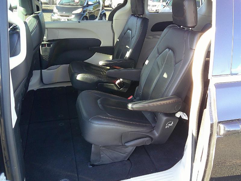 Chrysler Pacifica Touring Plus 2017