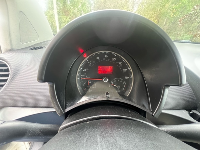 Volkswagen New Beetle S PZEV 2008