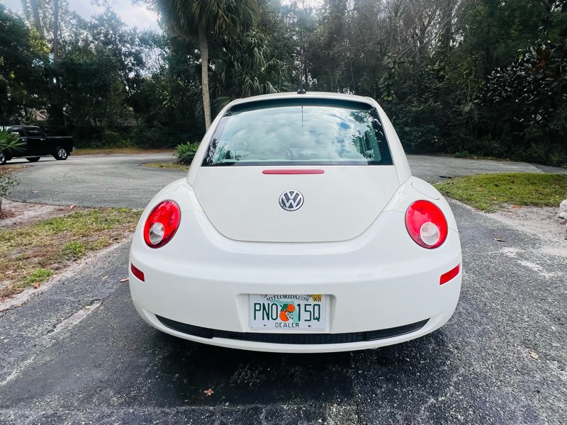 Volkswagen New Beetle S PZEV 2008