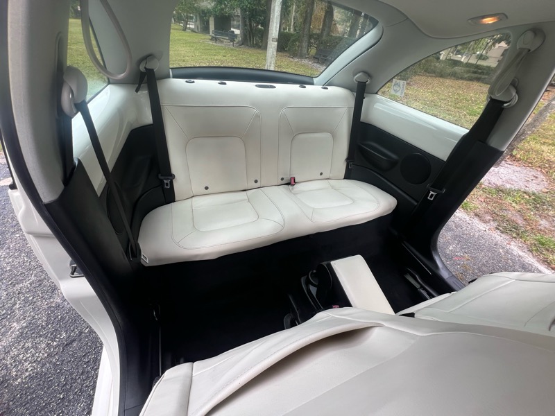 Volkswagen New Beetle S PZEV 2008