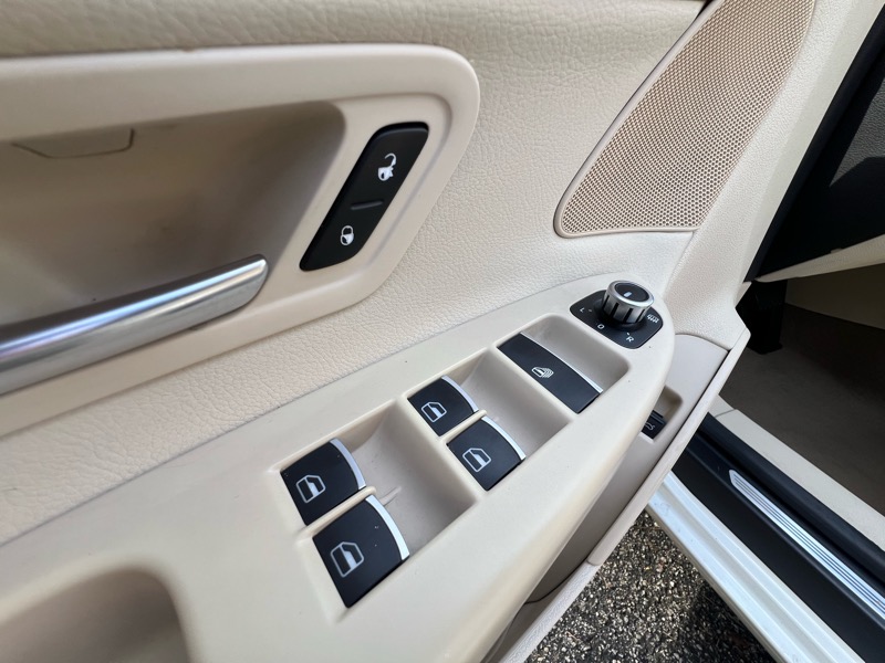 Volkswagen Eos Lux 2012