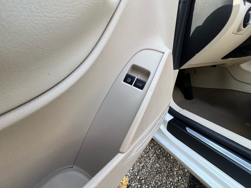 Volkswagen Eos Lux 2012