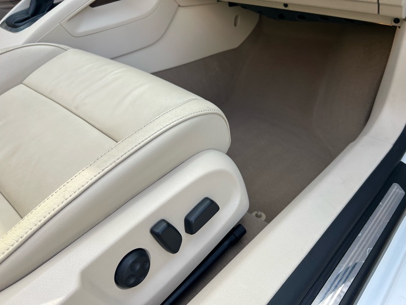 Volkswagen Eos Lux 2012