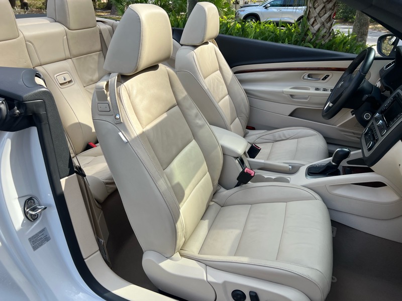 Volkswagen Eos Lux 2012