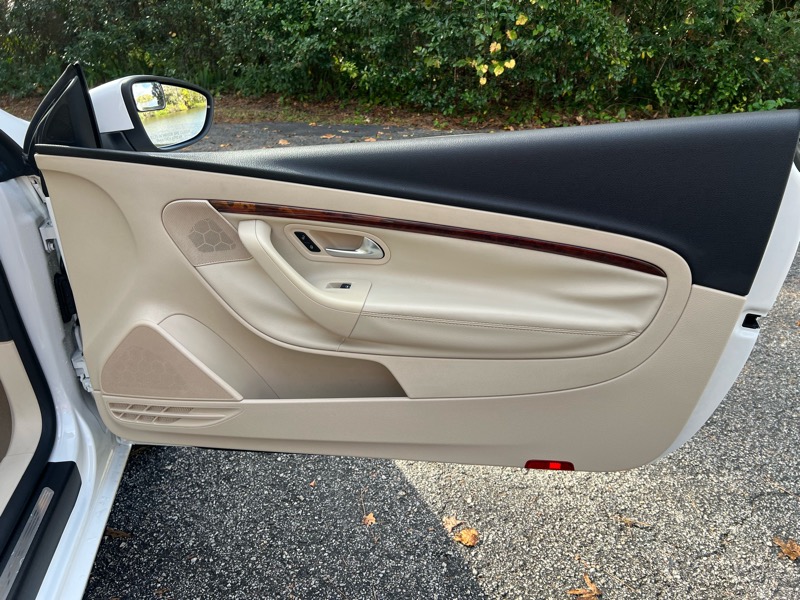 Volkswagen Eos Lux 2012