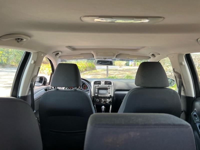 Volkswagen Golf 2.5L Conv & Sunroof 4 Door PZEV 2012