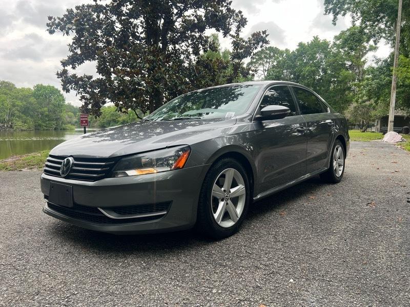 2012 Volkswagen Passat 2.5L SE AT