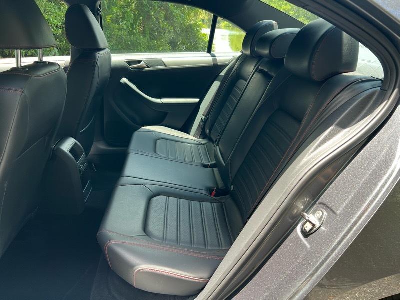 Volkswagen Jetta 2.0T GLI 2013