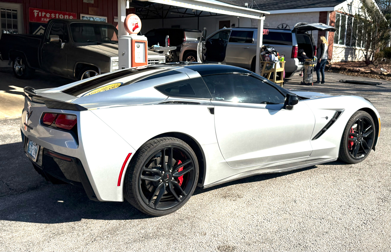 Chevrolet Corvette 2LT Coupe Automatic 2016