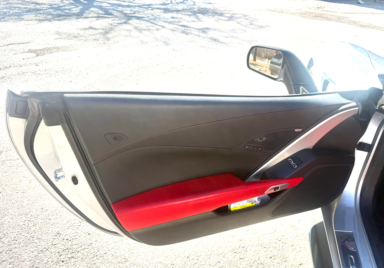 Chevrolet Corvette 2LT Coupe Automatic 2016