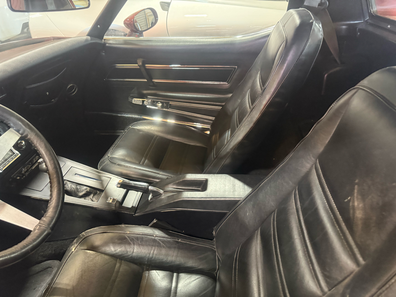 Chevrolet Corvette Stingray 1LT Coupe Automatic 1977