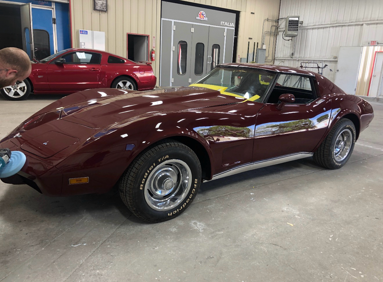 Chevrolet Corvette Stingray 1LT Coupe Automatic 1977