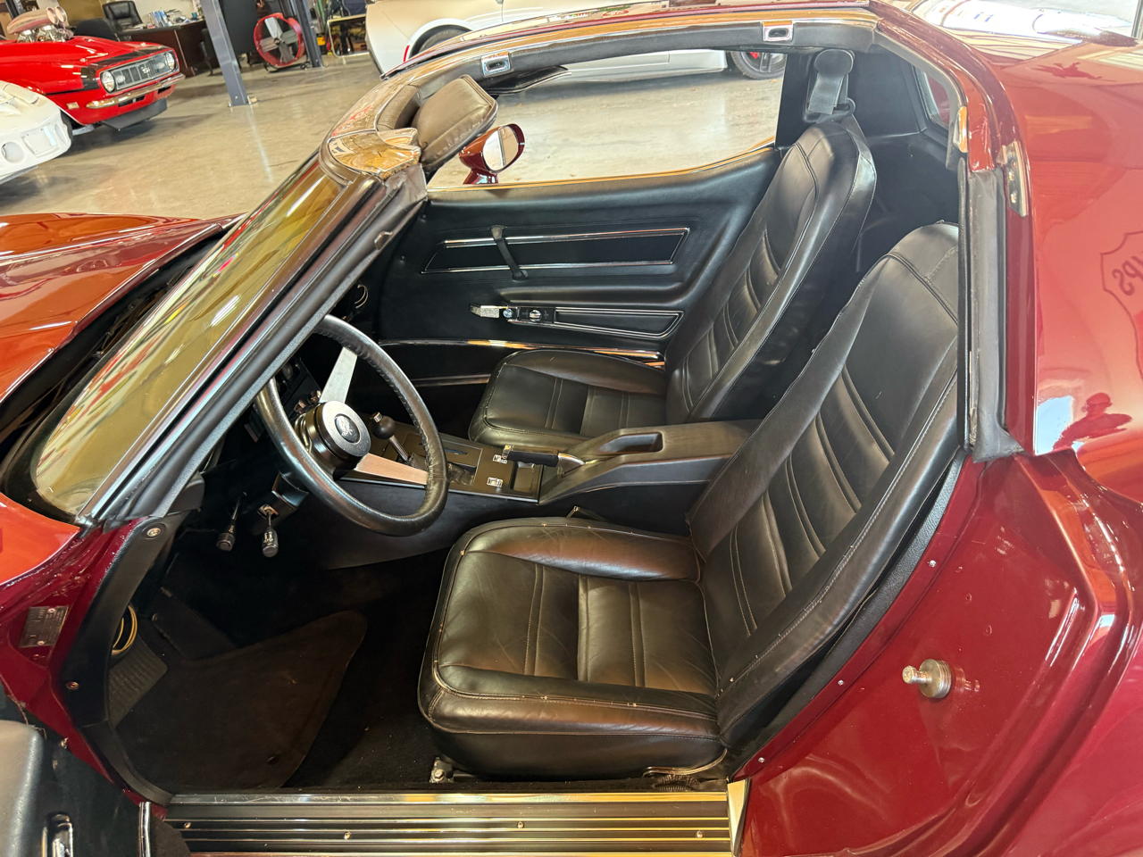 Chevrolet Corvette Stingray 1LT Coupe Automatic 1977