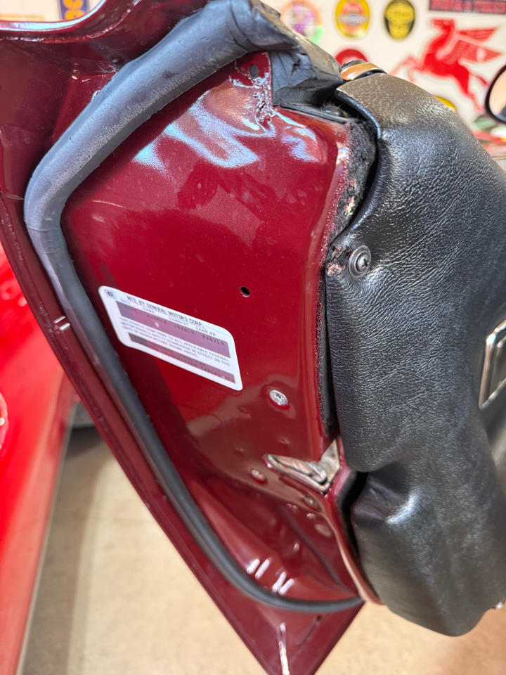 Chevrolet Corvette Stingray 1LT Coupe Automatic 1977