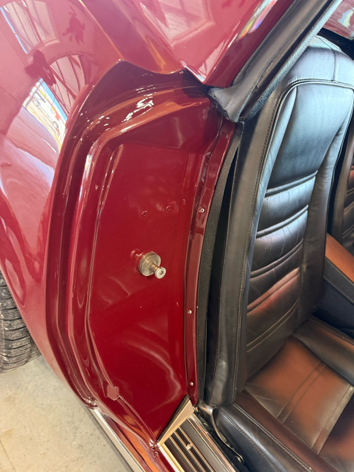 Chevrolet Corvette Stingray 1LT Coupe Automatic 1977