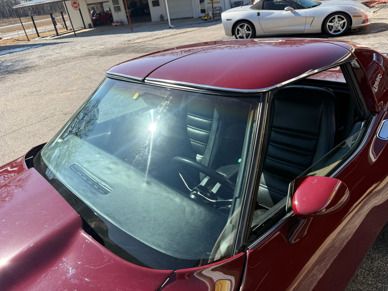 Chevrolet Corvette Stingray 1LT Coupe Automatic 1977