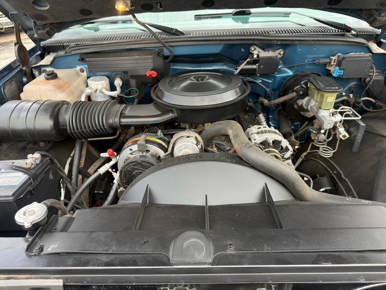 Chevrolet C/K 1500 Reg. Cab 8-ft. Bed 4WD 1990