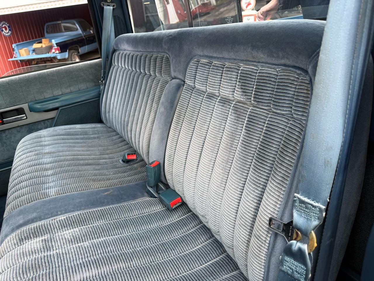 Chevrolet C/K 1500 Reg. Cab 8-ft. Bed 4WD 1990