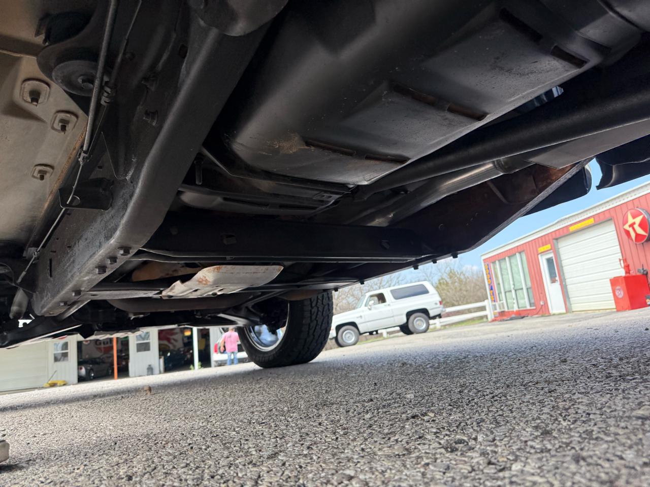 Chevrolet C/K 1500 Reg. Cab 8-ft. Bed 4WD 1990