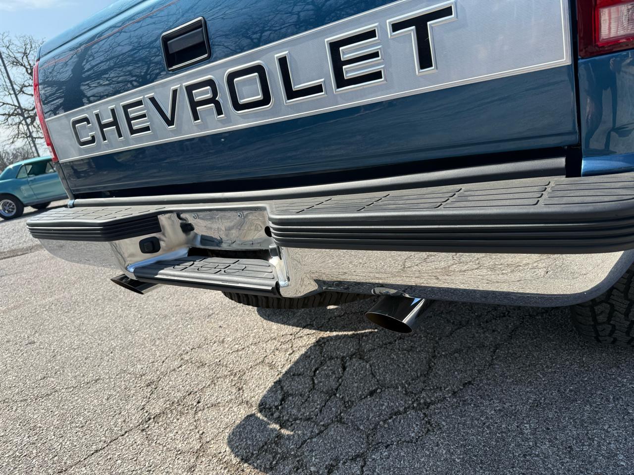 Chevrolet C/K 1500 Reg. Cab 8-ft. Bed 4WD 1990