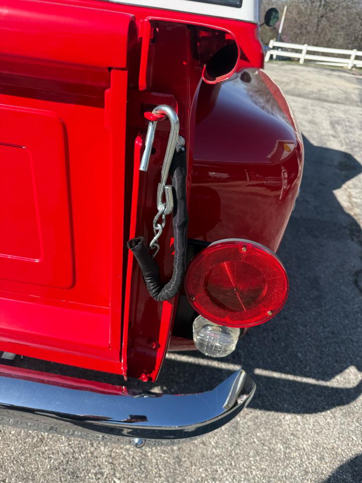 GMC 1/2 Ton Pickups R10/15 Stepside 117.5" WB 1970