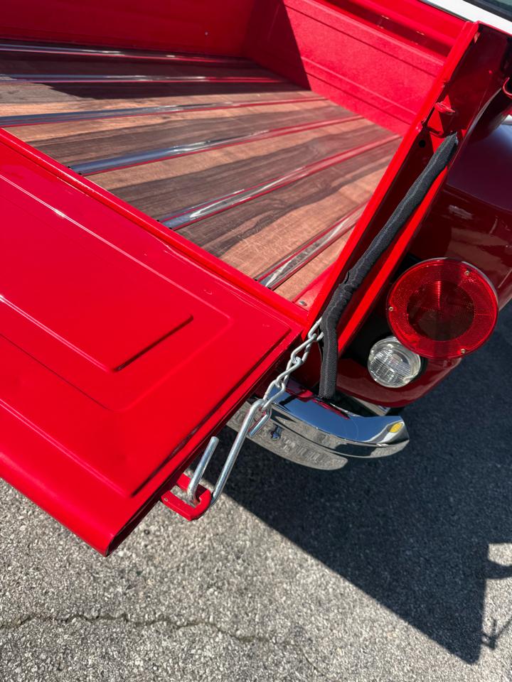 GMC 1/2 Ton Pickups R10/15 Stepside 117.5" WB 1970