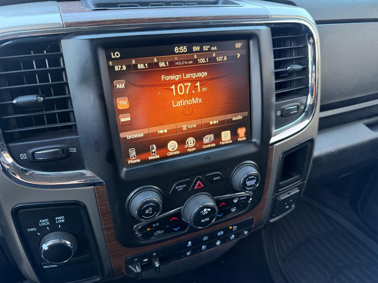 RAM 2500 Laramie Crew Cab SWB 4WD 2014
