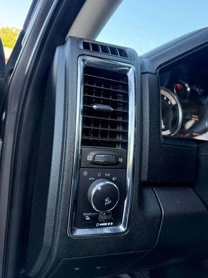 RAM 2500 Laramie Crew Cab SWB 4WD 2014