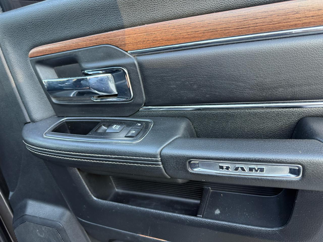 RAM 2500 Laramie Crew Cab SWB 4WD 2014