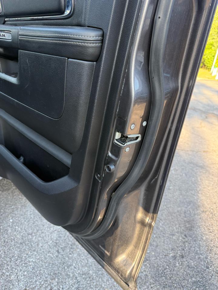 RAM 2500 Laramie Crew Cab SWB 4WD 2014