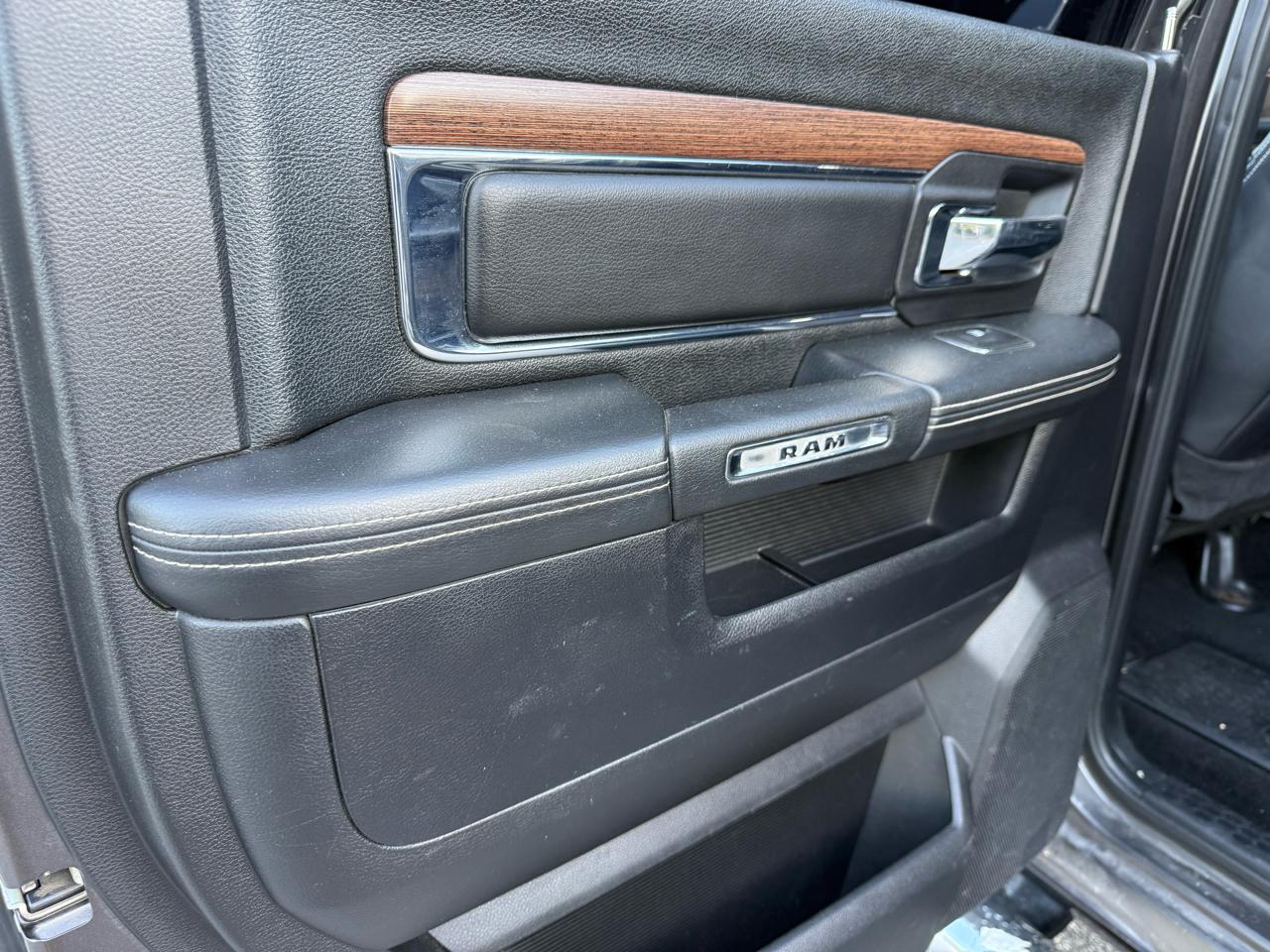 RAM 2500 Laramie Crew Cab SWB 4WD 2014