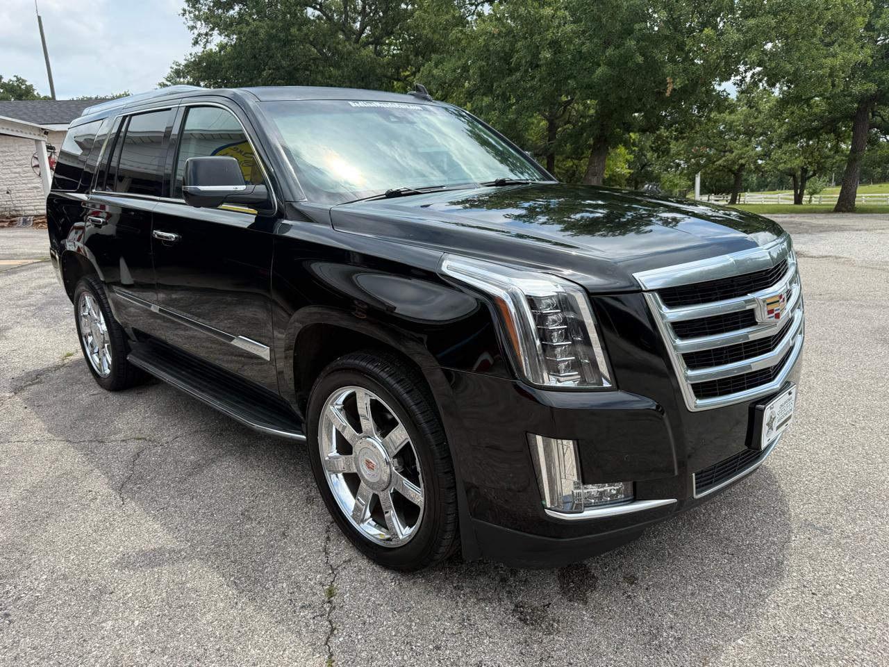Cadillac Escalade Luxury 2WD 2015