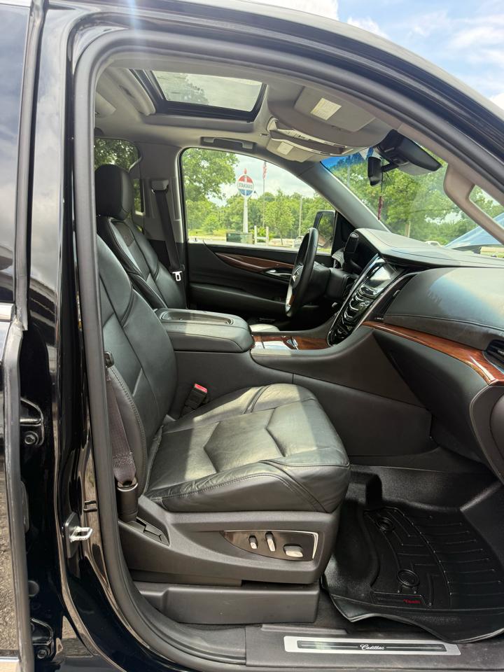 Cadillac Escalade Luxury 2WD 2015