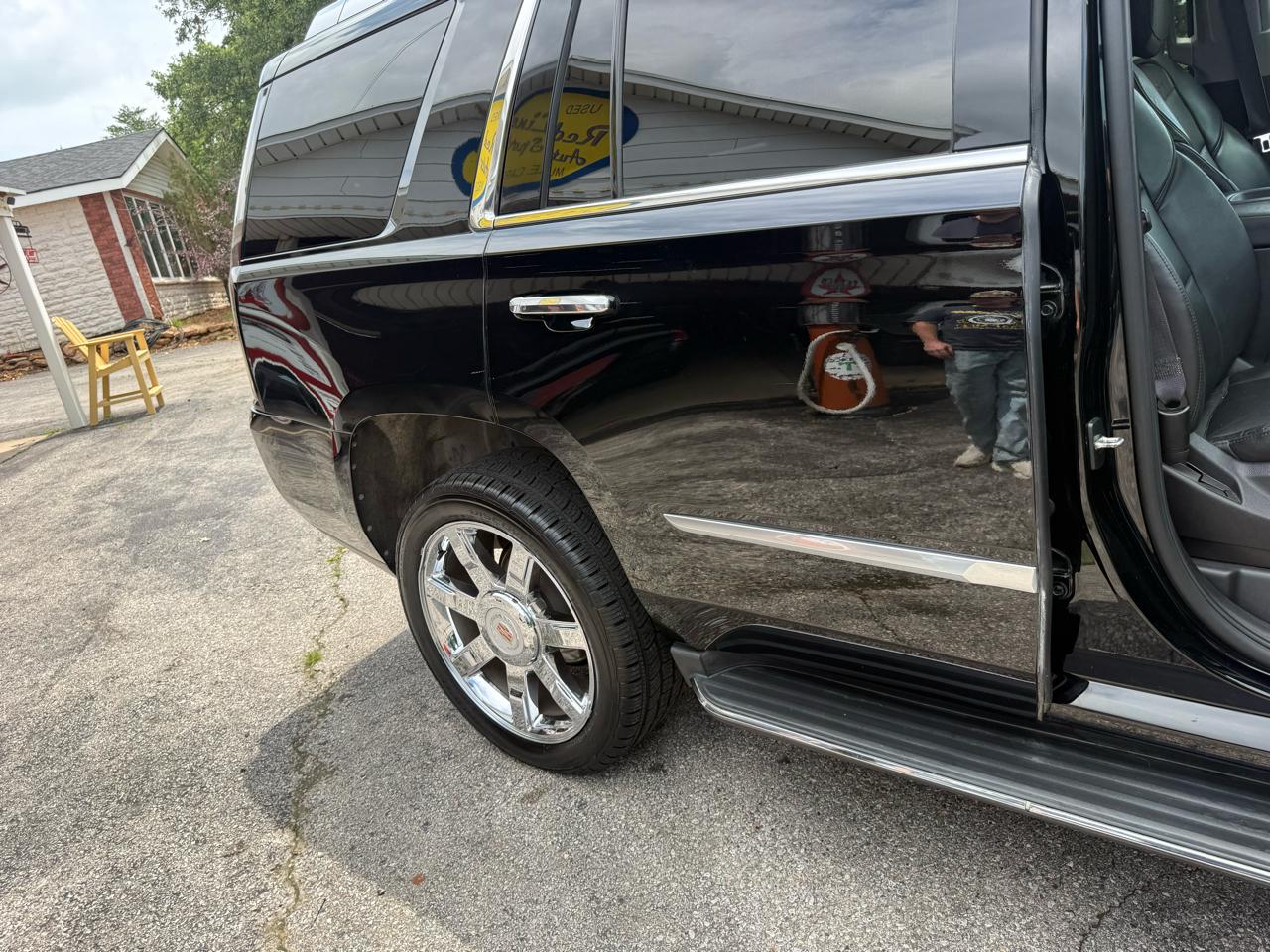 Cadillac Escalade Luxury 2WD 2015