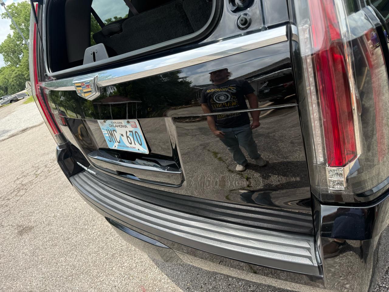 Cadillac Escalade Luxury 2WD 2015