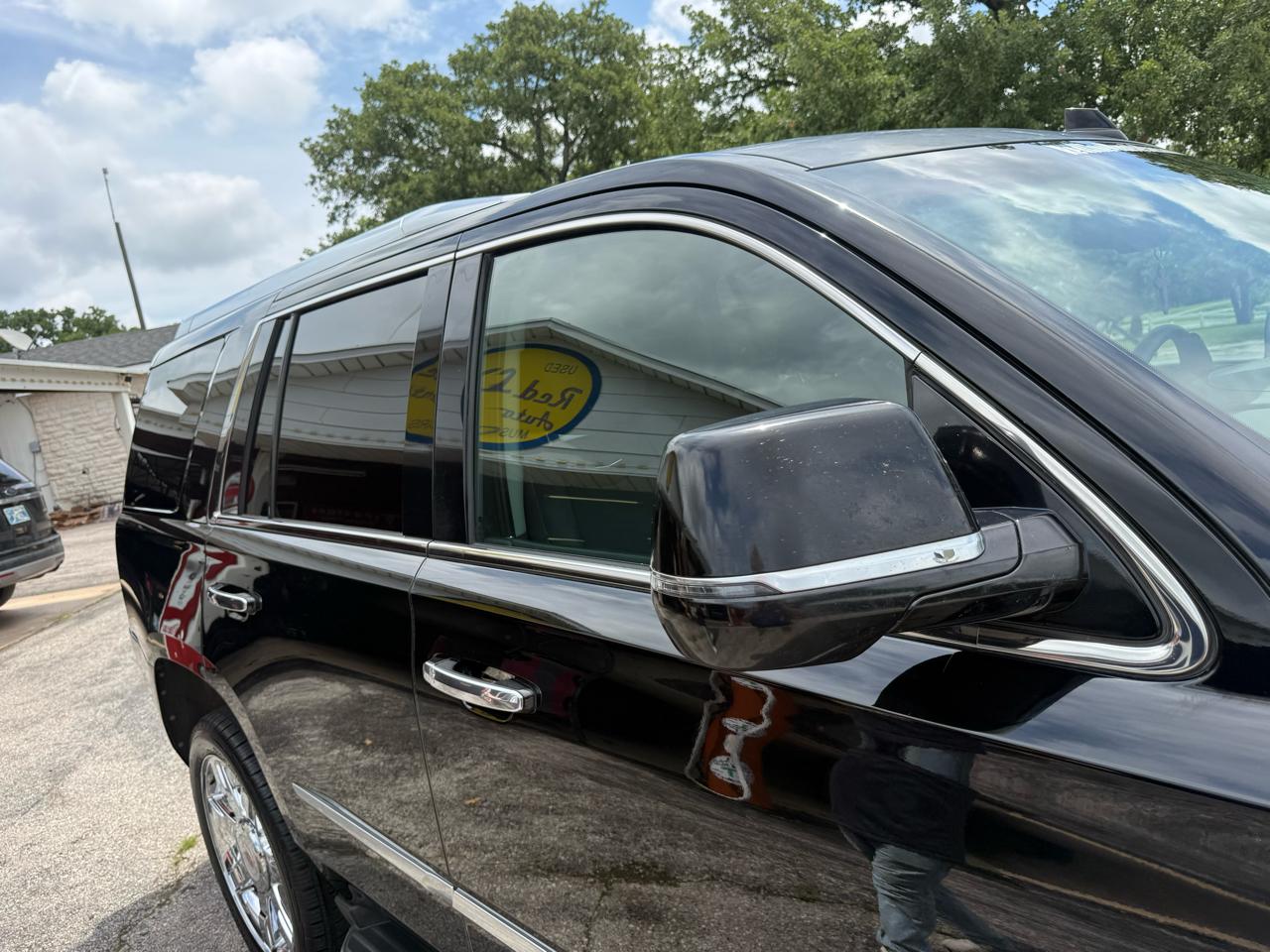 Cadillac Escalade Luxury 2WD 2015